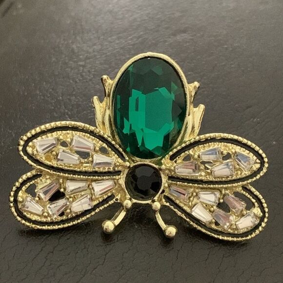 Bumble Bee Lapel Pin – Green, White & Black Crystals - Gold Tone Brooch - Picture 4 of 7